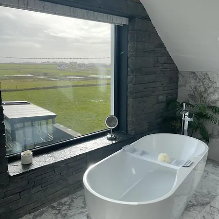 Bed & Breakfast Cois Na Tra Spanish Point